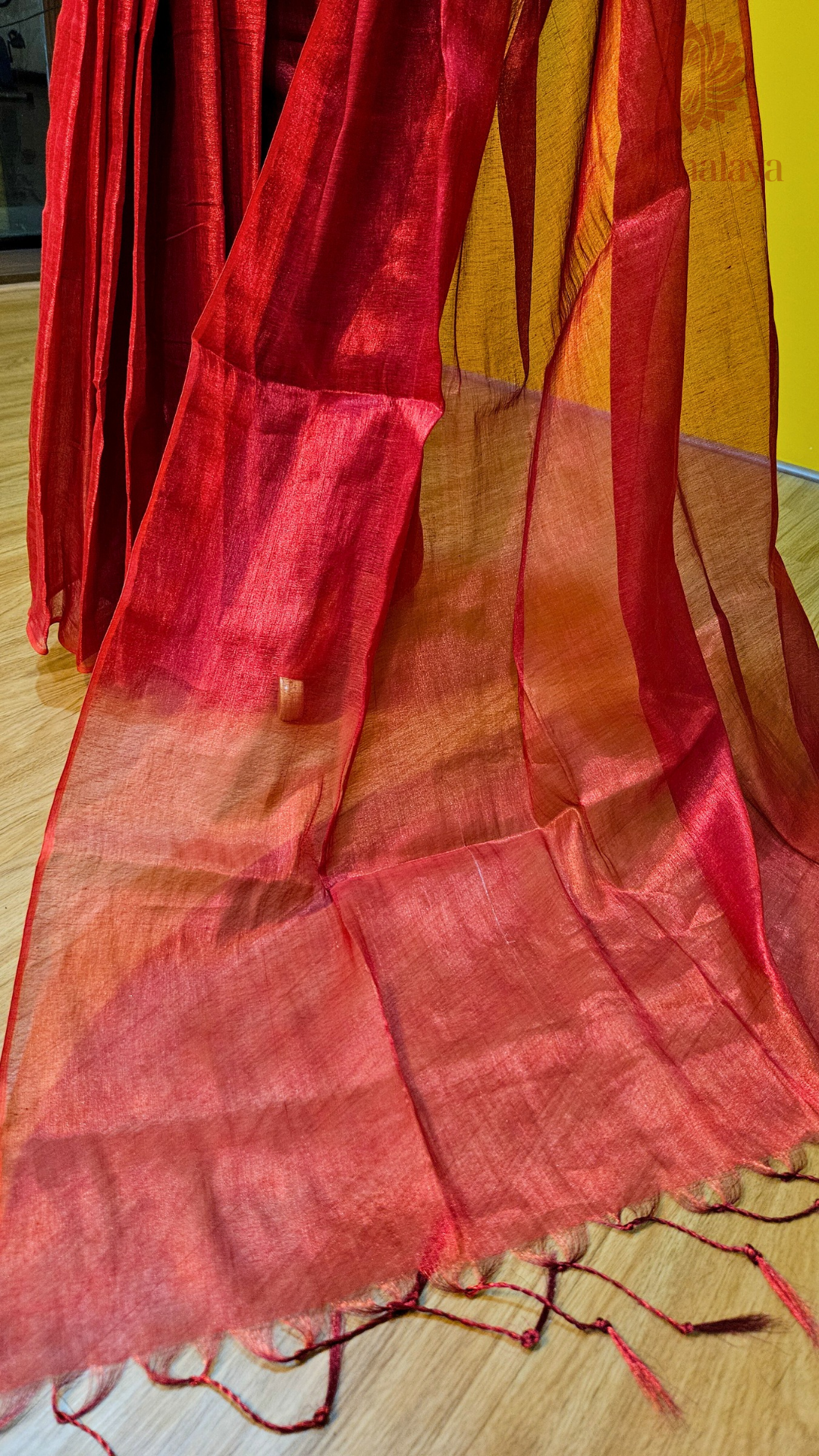 Handwoven Tissue Cotton Saree in Red