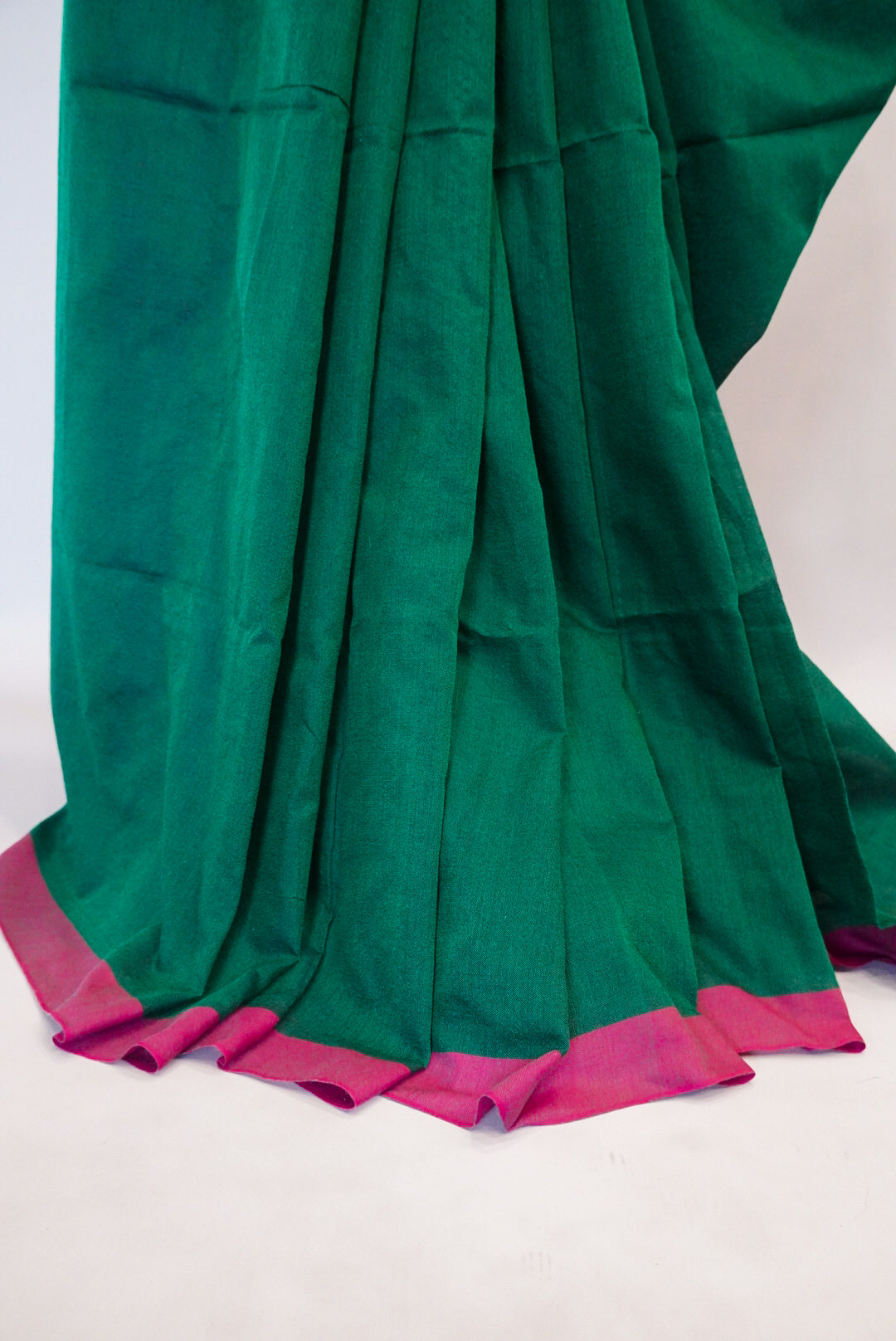 Handloom Green Cotton Saree with Pink Contrast Border