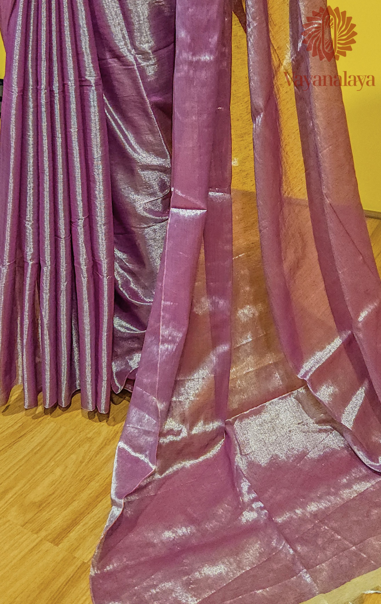 Handwoven Tissue Cotton Saree- Onion pink