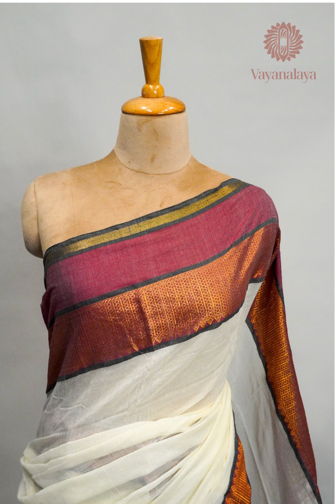 Maroon & Copper Gold Kasavu Mul Cotton Saree